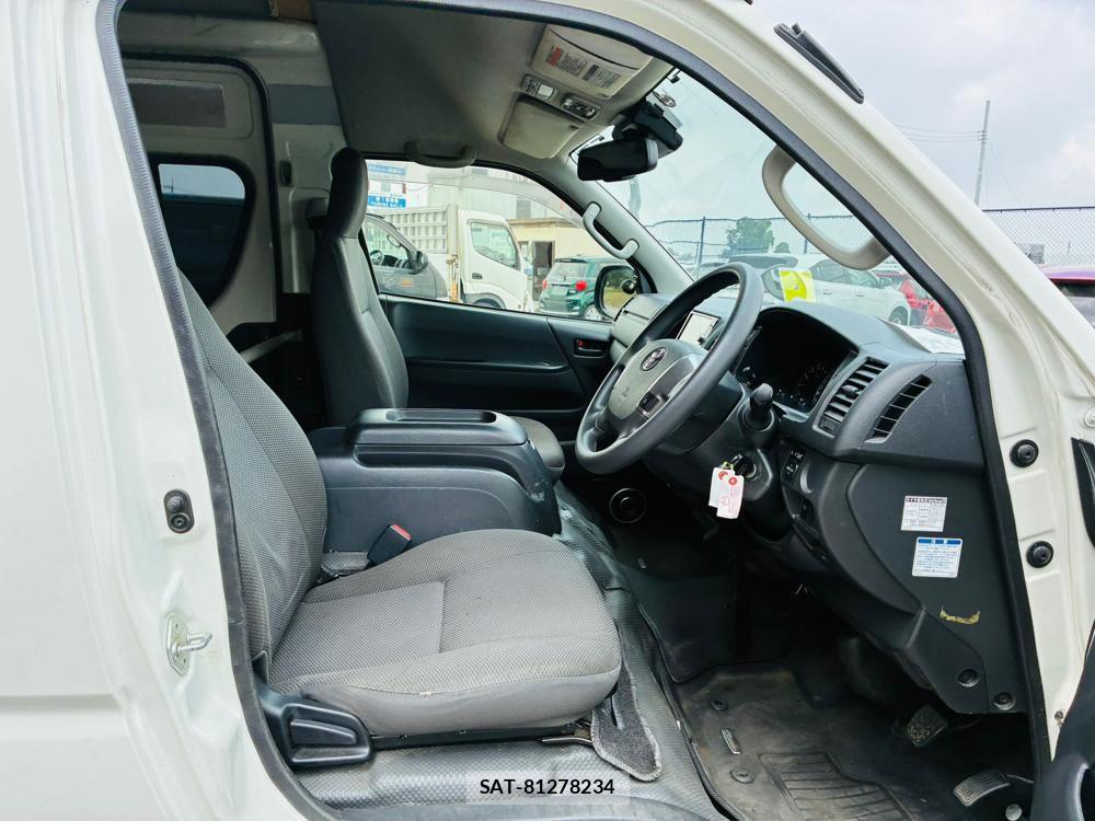 Toyota REGIUSACE VAN 2019-01 8665580-10
