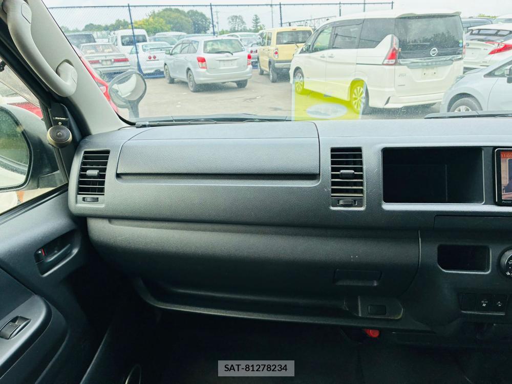 Toyota REGIUSACE VAN 2019-01 8665580-17