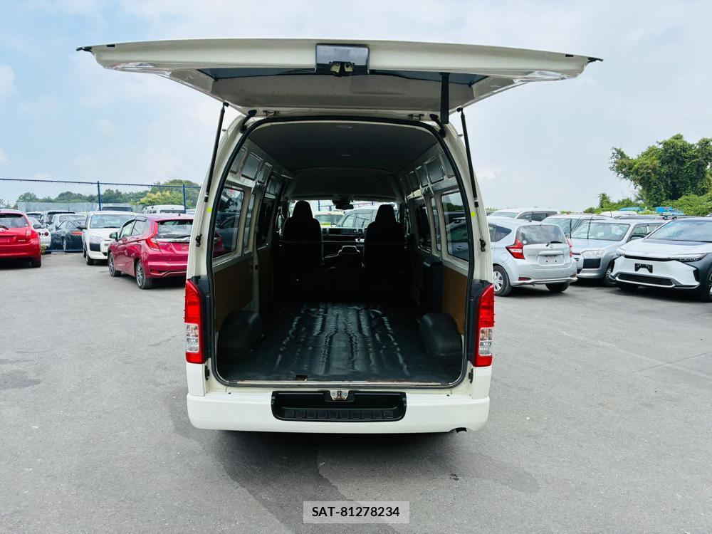 Toyota REGIUSACE VAN 2019-01 8665580-27