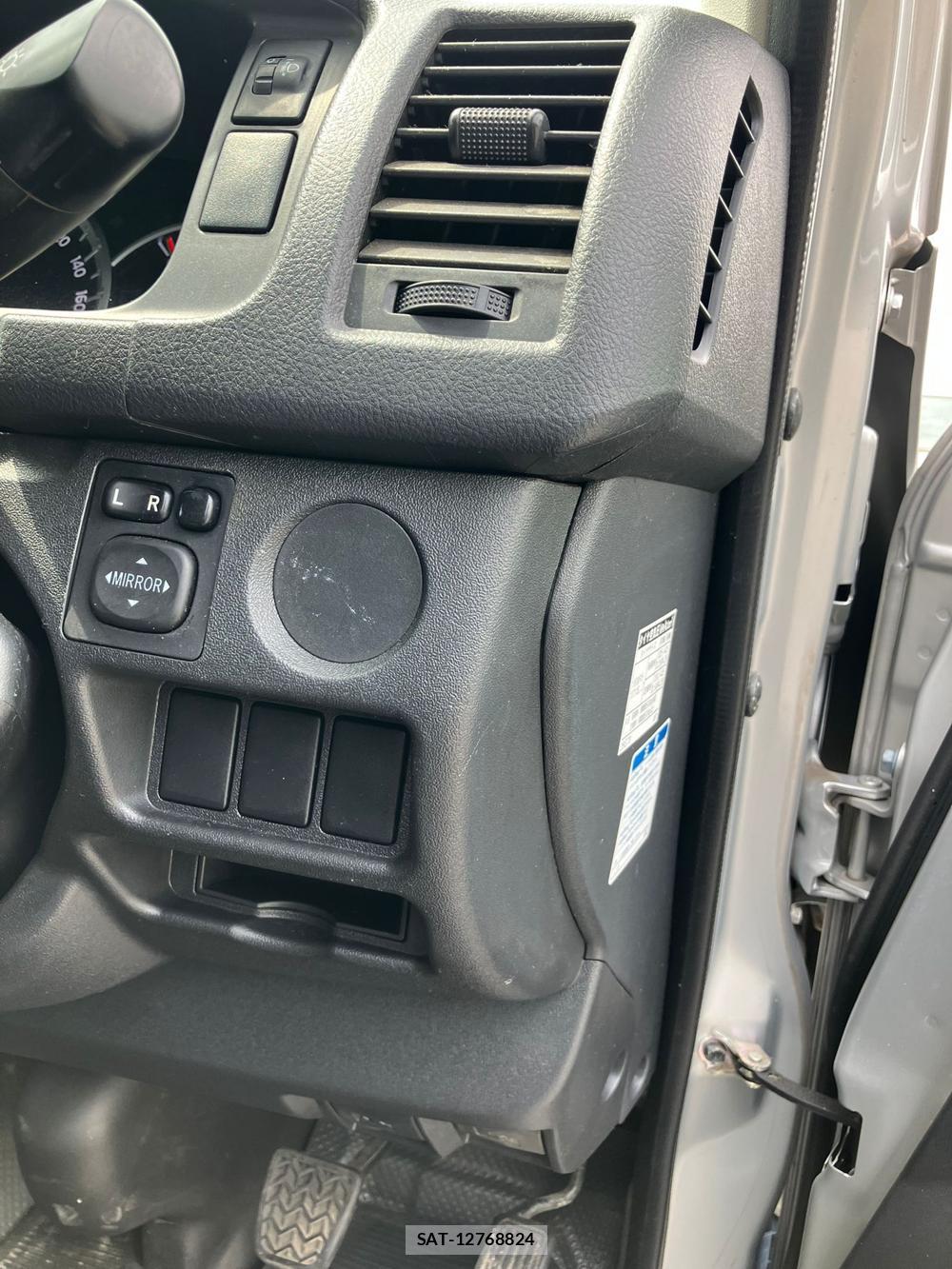 Toyota REGIUSACE VAN 2019 976219-24