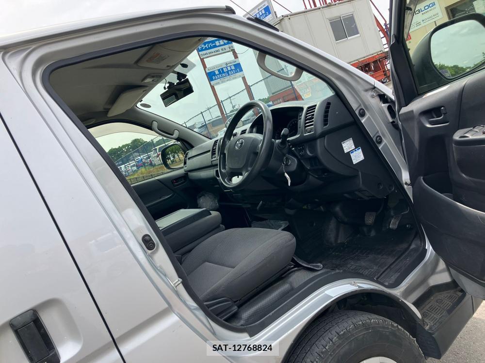 Toyota REGIUSACE VAN 2019 976219-8