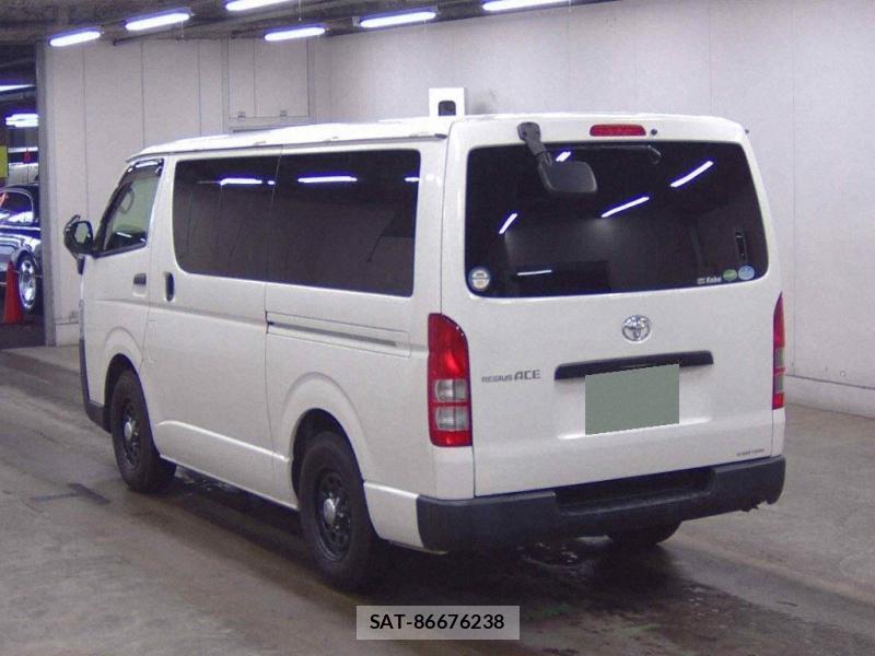 Toyota REGIUSACE VAN 2018 1050512-2