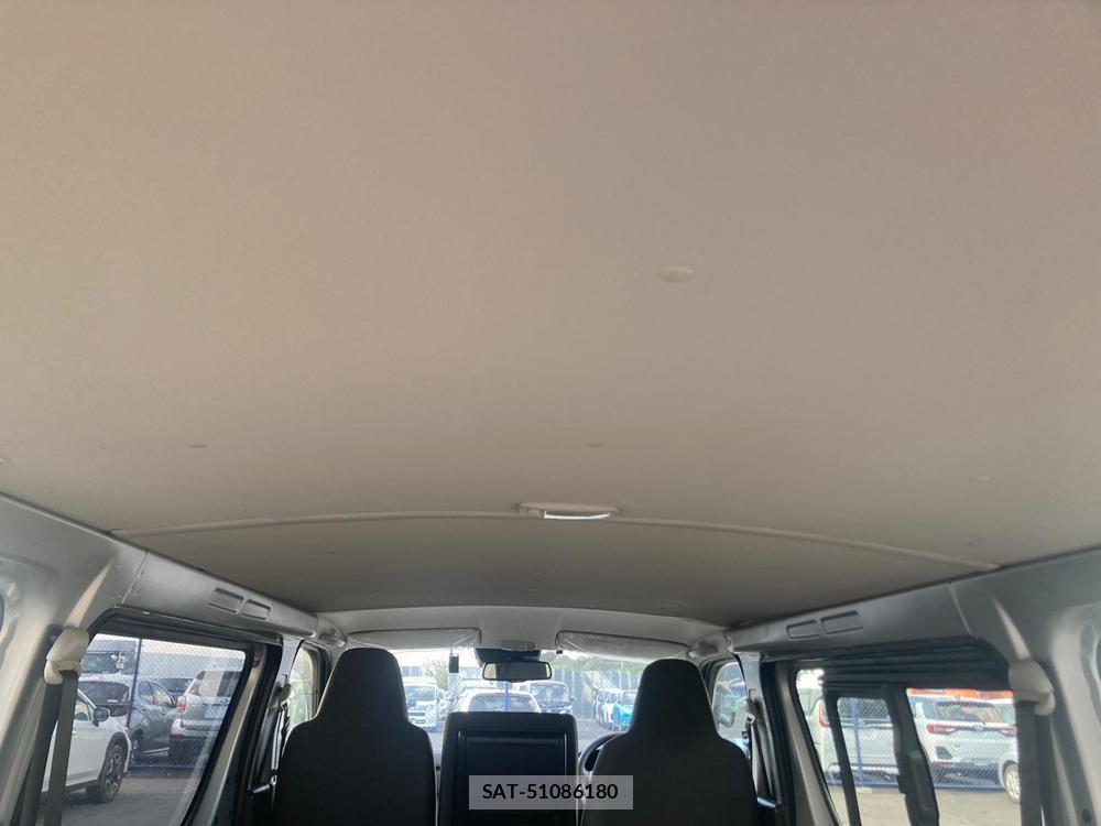 Toyota REGIUSACE VAN 2019 1289549-24