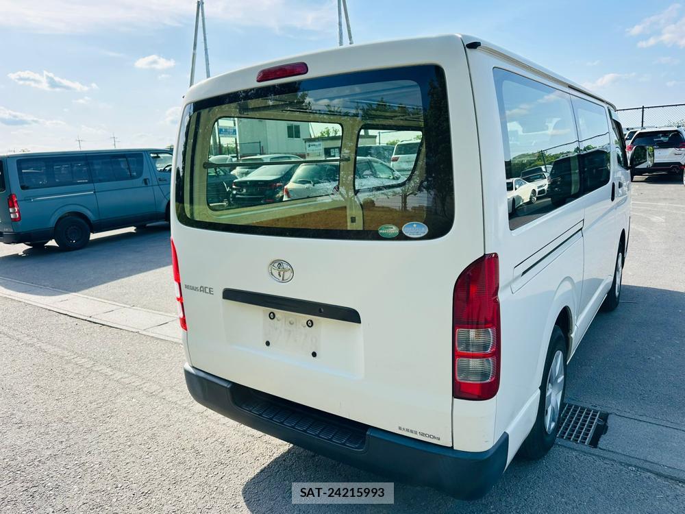 Toyota REGIUSACE VAN 2019 6544238-4
