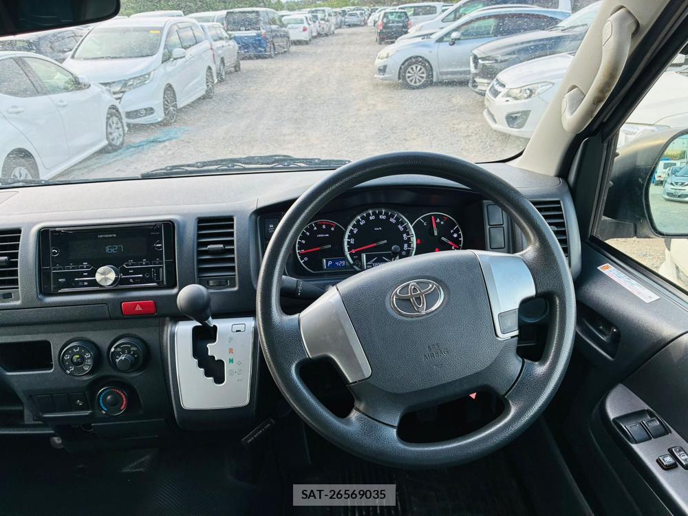 Toyota REGIUSACE VAN 2019-07 8484642-13