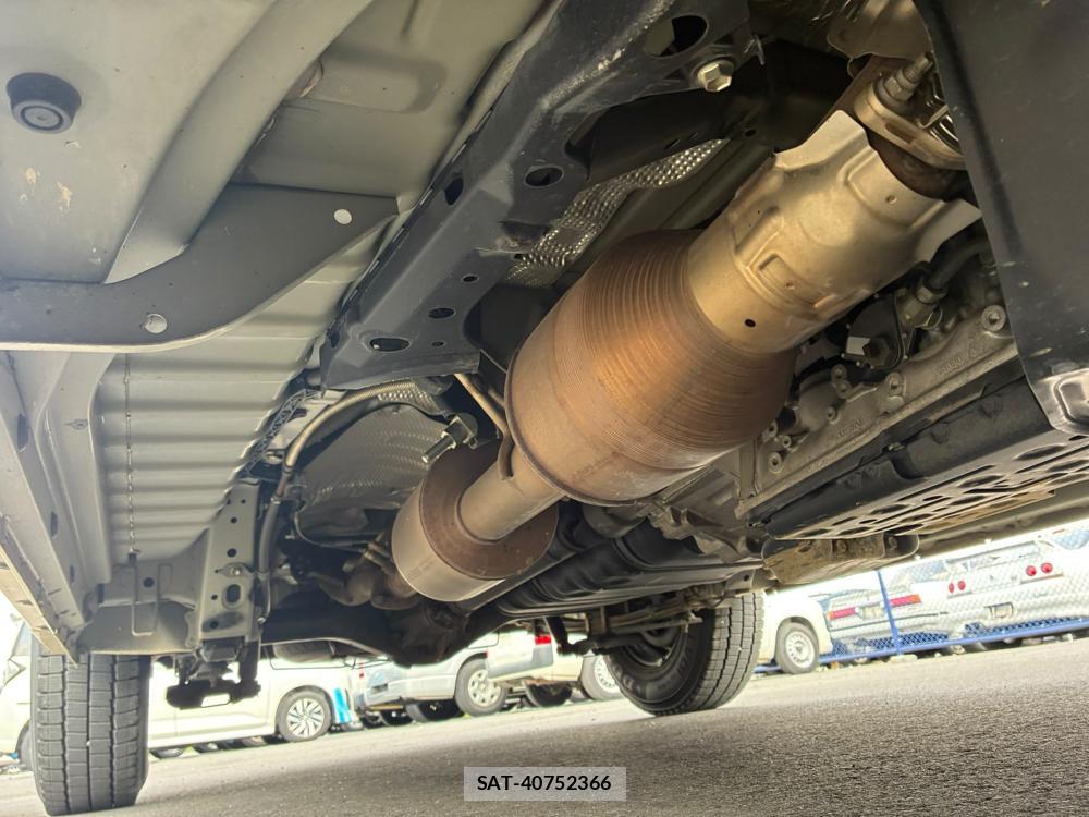 Toyota REGIUSACE VAN 2020 7332501-31