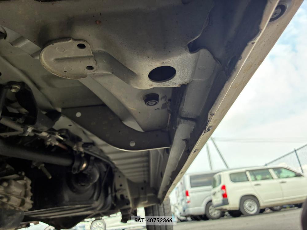 Toyota REGIUSACE VAN 2020 7332501-35