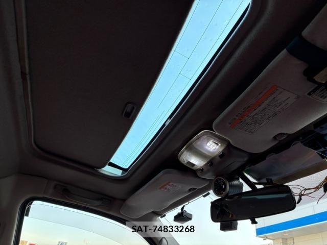 Toyota REGIUS WAGON 1999-09 6997696-13