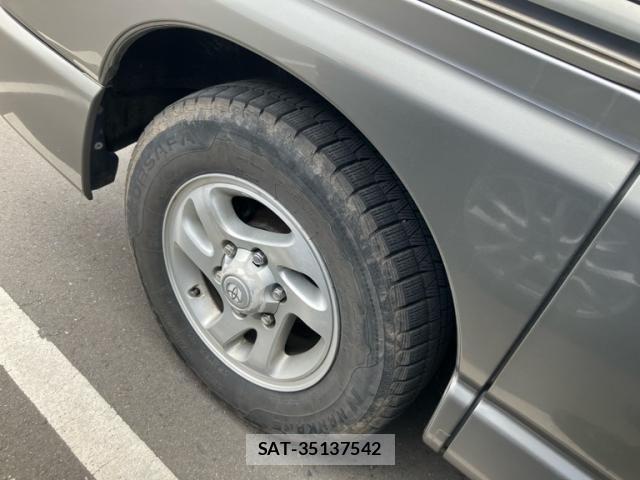 Toyota REGIUS WAGON 2001-09 4423626-9