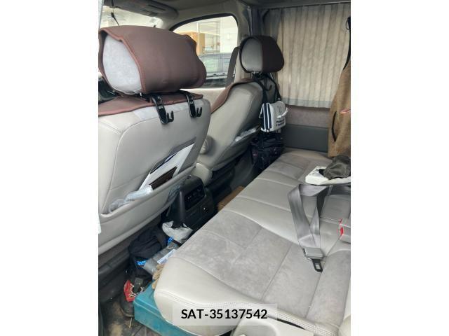 Toyota REGIUS WAGON 2001-09 4423626-14