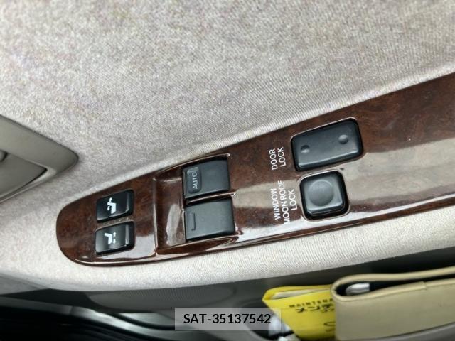 Toyota REGIUS WAGON 2001-09 4423626-18