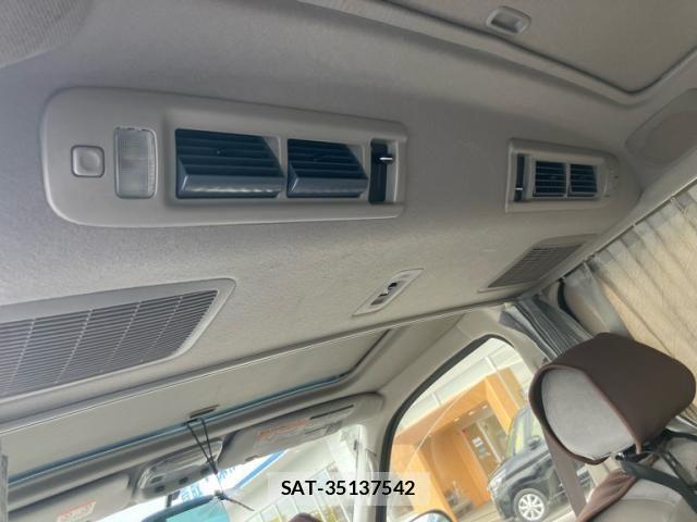 Toyota REGIUS WAGON 2001-09 4423626-19