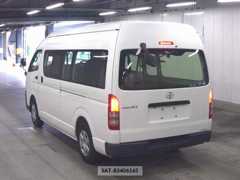 Toyota REGIUSACE VAN 2019-12 824726-3