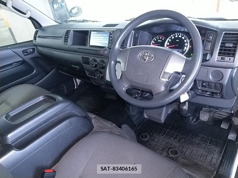 Toyota REGIUSACE VAN 2019-12 824726-4