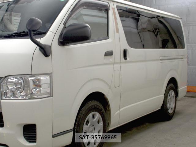 Toyota REGIUSACE VAN 2018-01 1095780-2