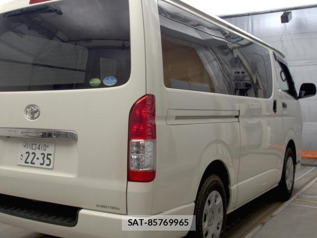 Toyota REGIUSACE VAN 2018-01 1095780-3