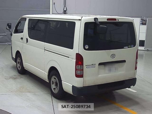 Toyota REGIUSACE VAN 2018 976220-5