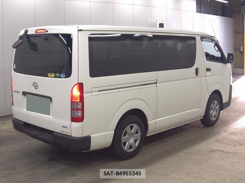 Toyota REGIUSACE VAN 2018 1274584-1