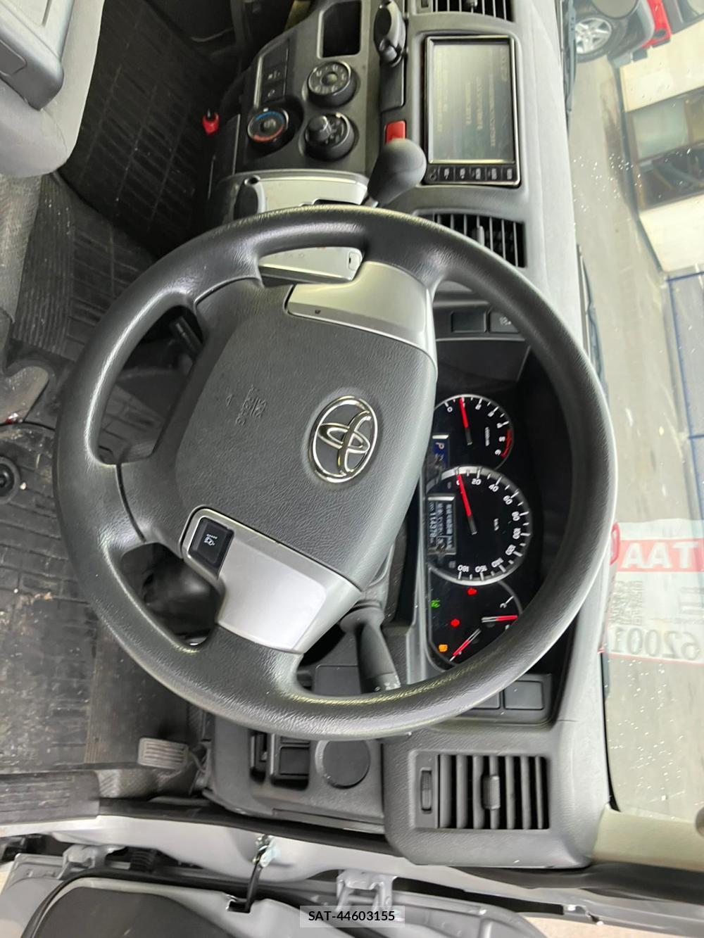 Toyota REGIUSACE VAN 2019 1252833-16