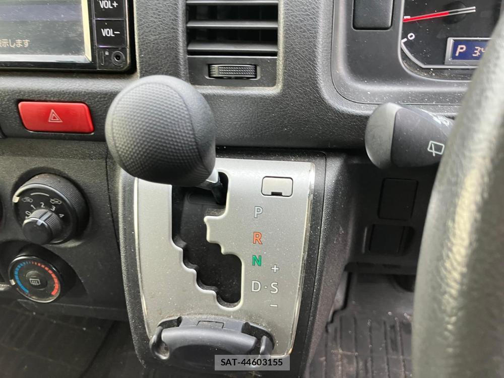 Toyota REGIUSACE VAN 2019 1252833-20