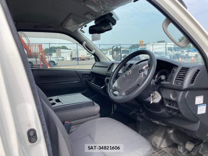 Toyota REGIUSACE VAN 2019 1277909-9