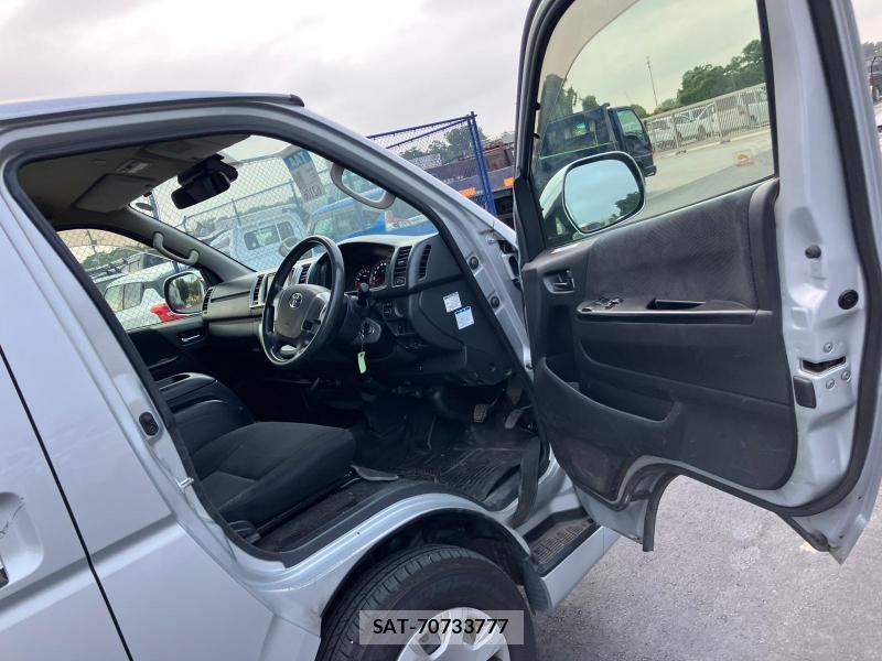 Toyota REGIUSACE VAN 2018 1252831-10