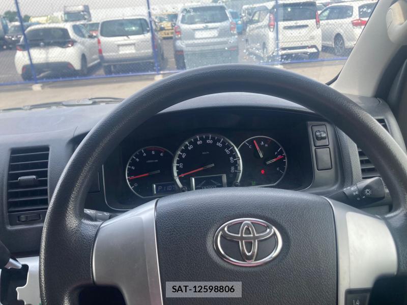 Toyota REGIUSACE VAN 2019 1252829-15