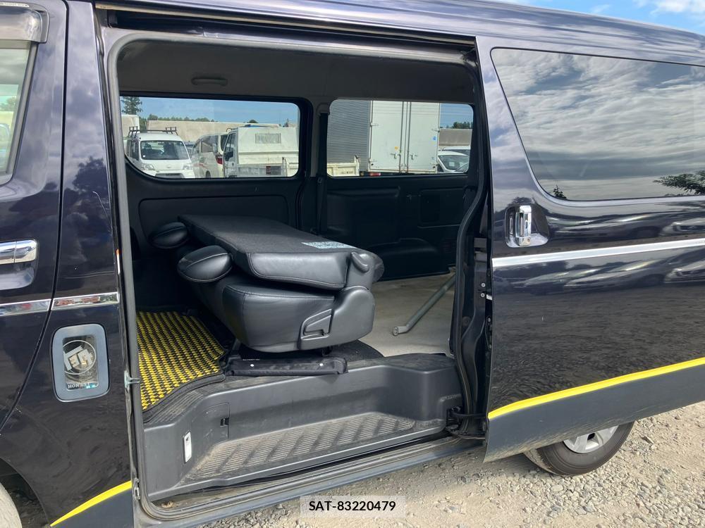 Toyota REGIUSACE VAN 2018 1300090-9