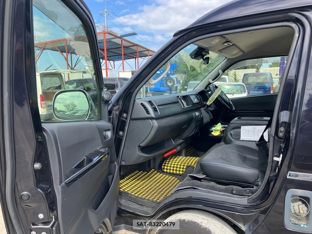 Toyota REGIUSACE VAN 2018 1300090-10