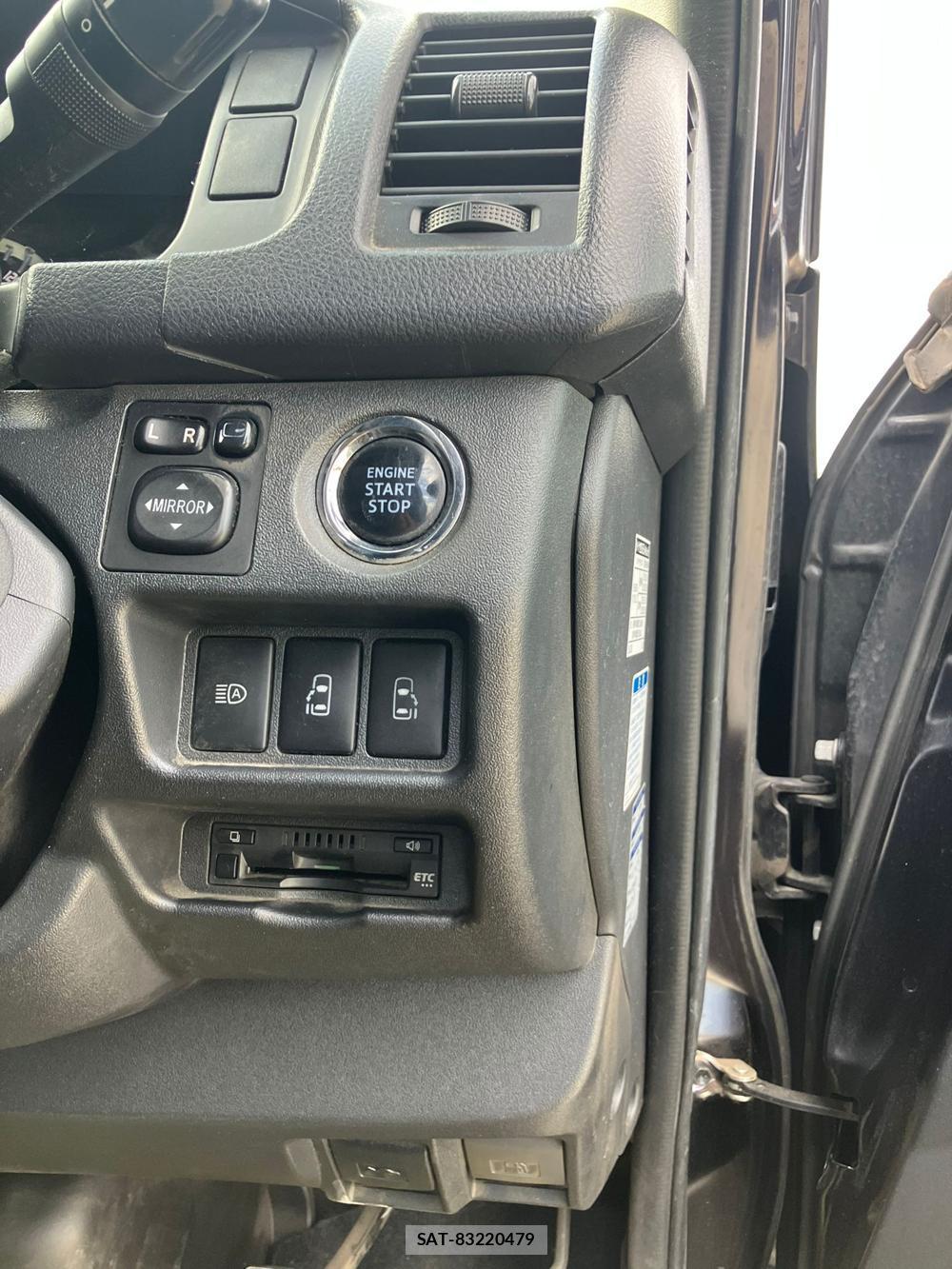 Toyota REGIUSACE VAN 2018 1300090-18