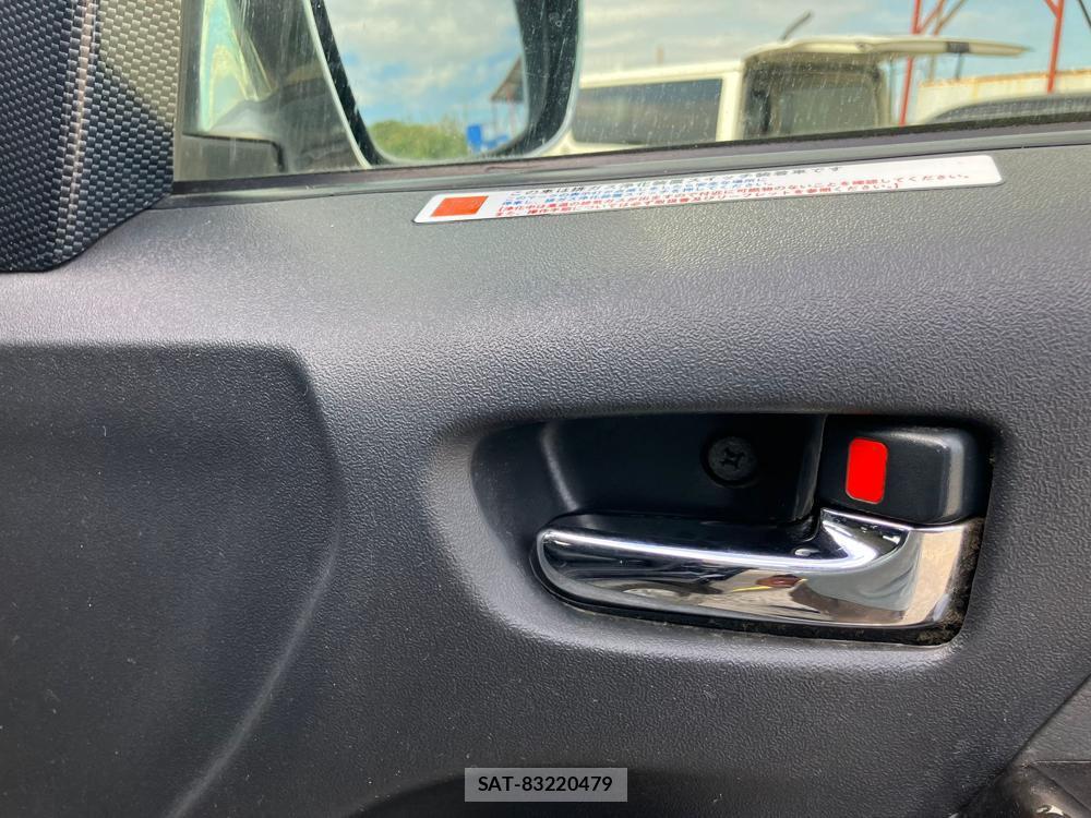 Toyota REGIUSACE VAN 2018 1300090-26