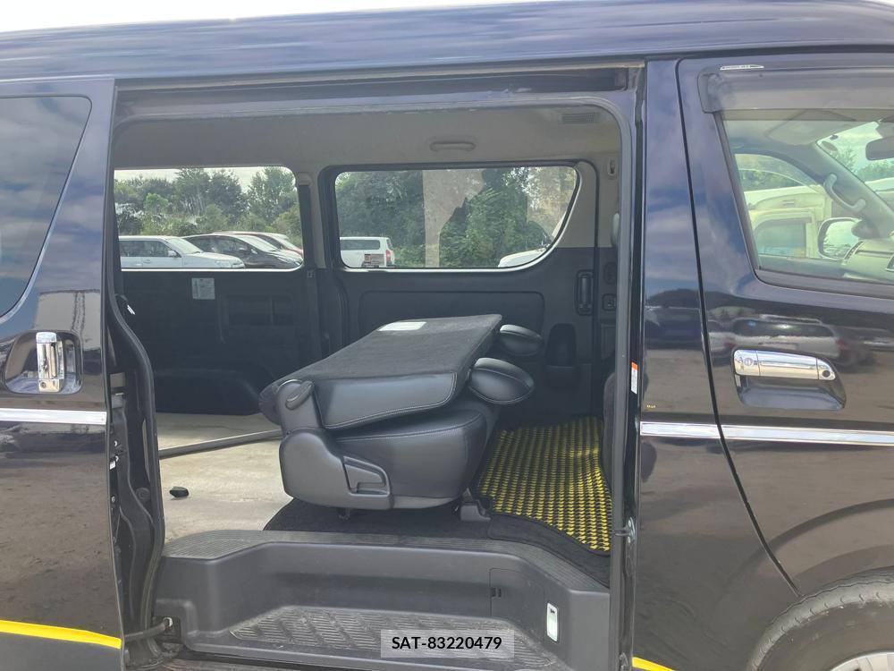 Toyota REGIUSACE VAN 2018 1300090-8