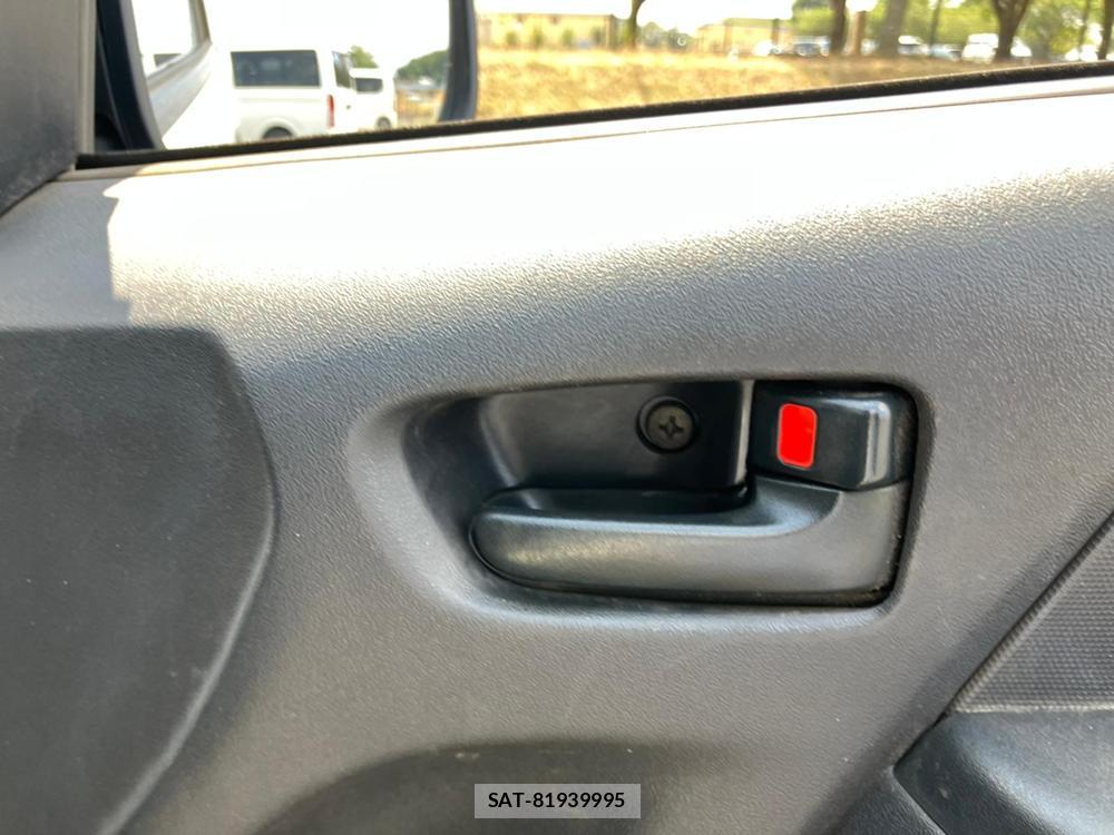 Toyota REGIUSACE VAN 2018 1218240-23