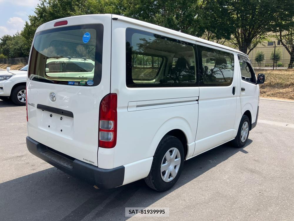 Toyota REGIUSACE VAN 2018 1218240-4