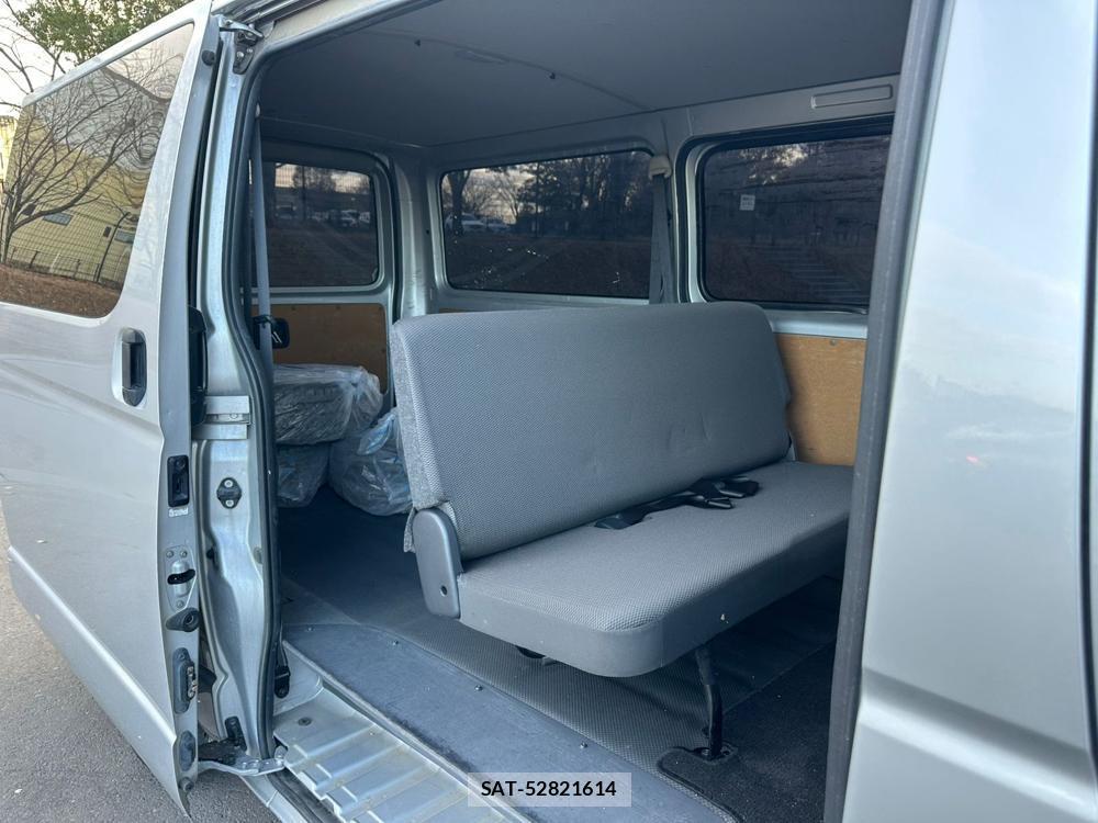 Toyota REGIUS VAN 2019-11 1669279-8