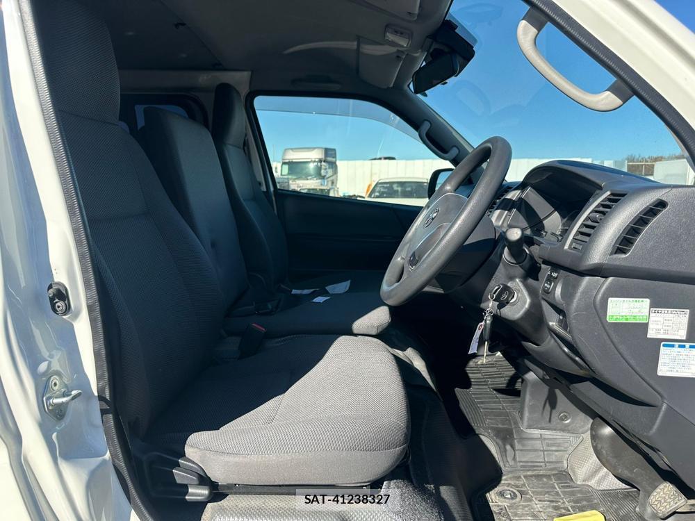 Toyota REGIUSACE VAN 2019 1538802-11
