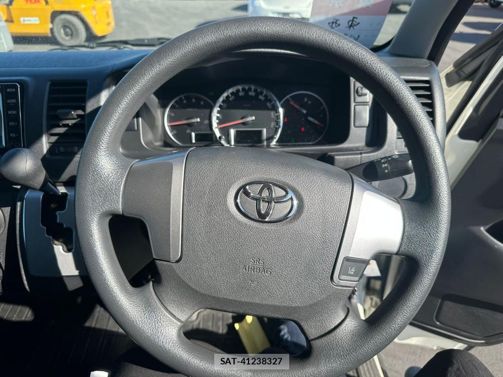 Toyota REGIUSACE VAN 2019 1538802-13