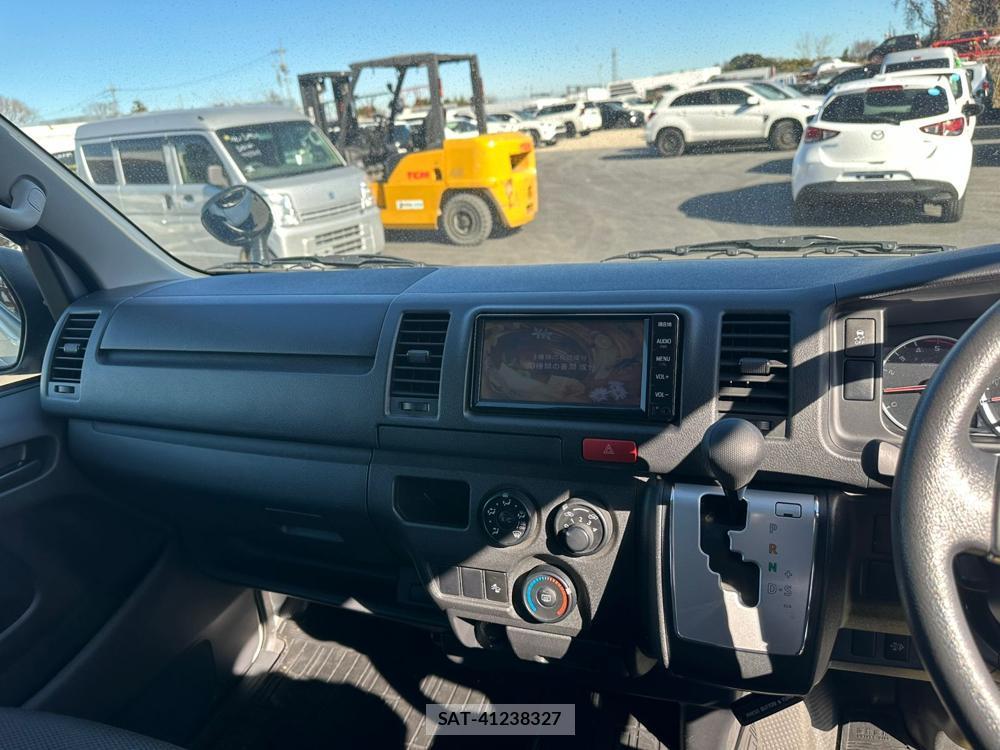 Toyota REGIUSACE VAN 2019 1538802-17