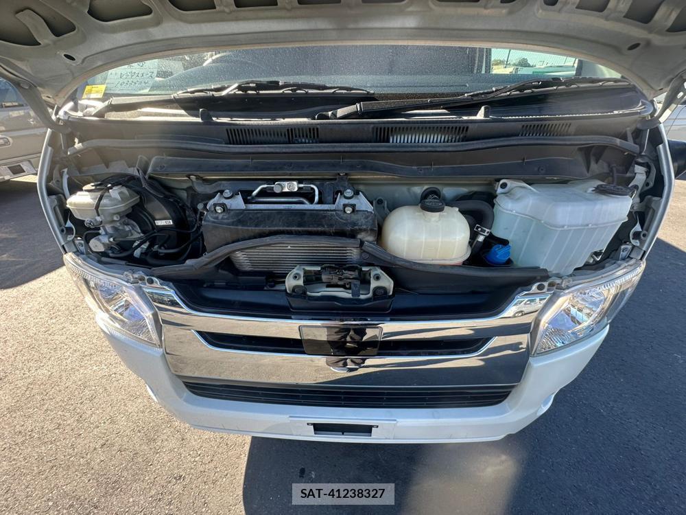 Toyota REGIUSACE VAN 2019 1538802-28