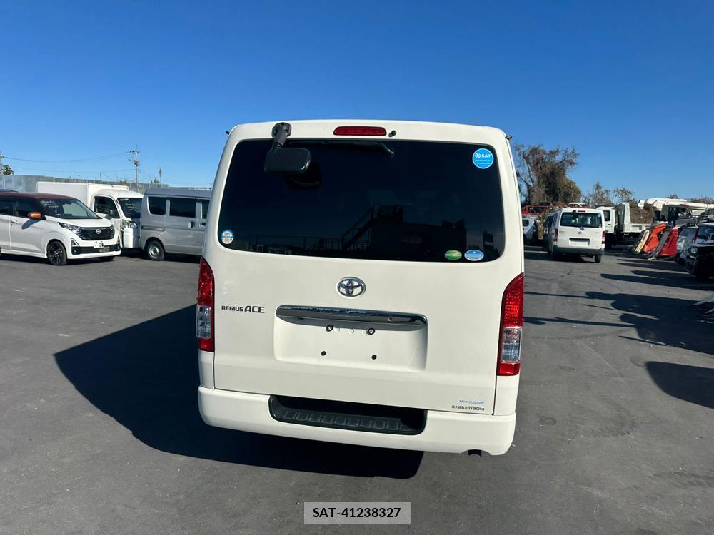 Toyota REGIUSACE VAN 2019 1538802-3
