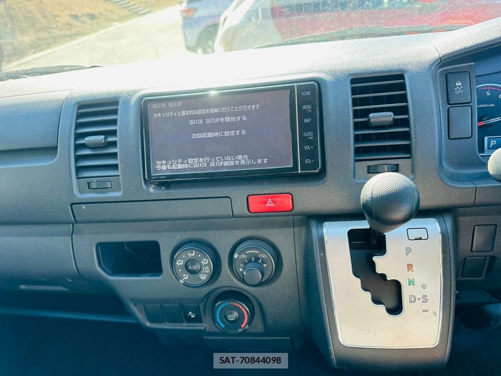 Toyota REGIUS VAN 2019-01 4211309-19