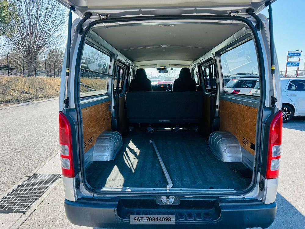 Toyota REGIUS VAN 2019-01 4211309-25