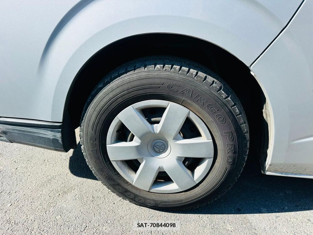 Toyota REGIUS VAN 2019-01 4211309-29