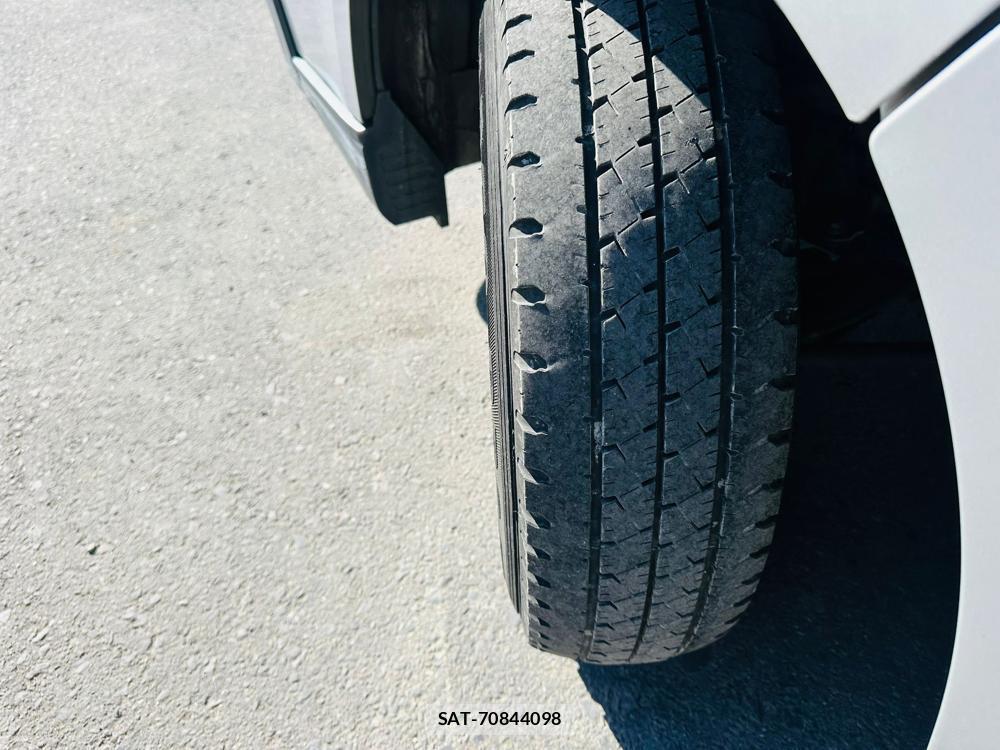 Toyota REGIUS VAN 2019-01 4211309-32