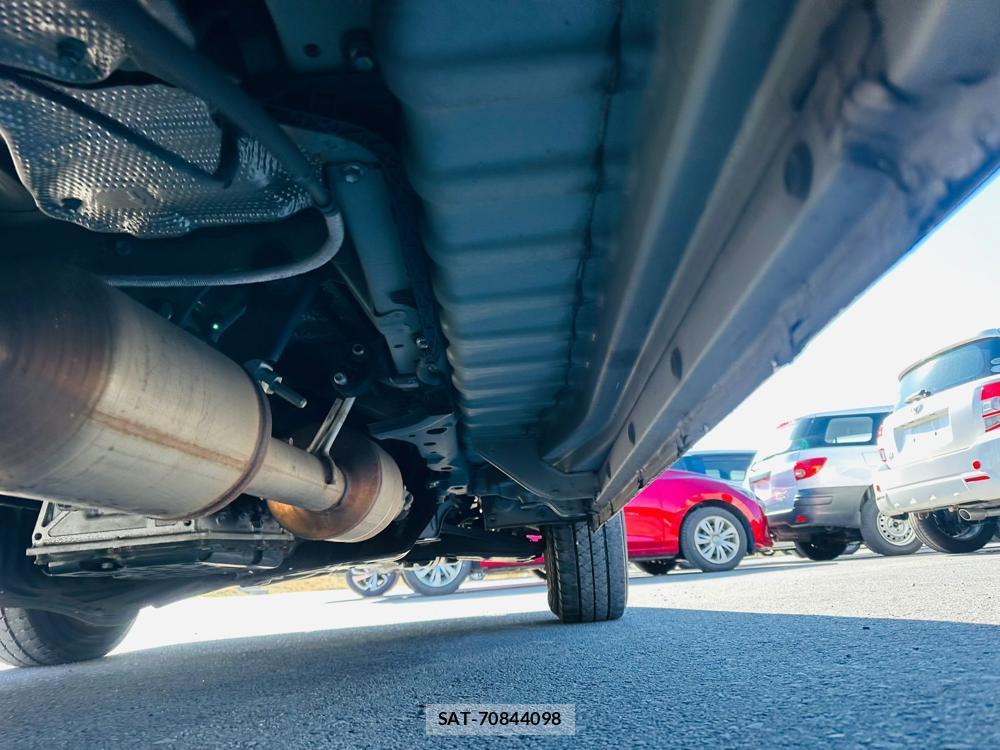 Toyota REGIUS VAN 2019-01 4211309-37