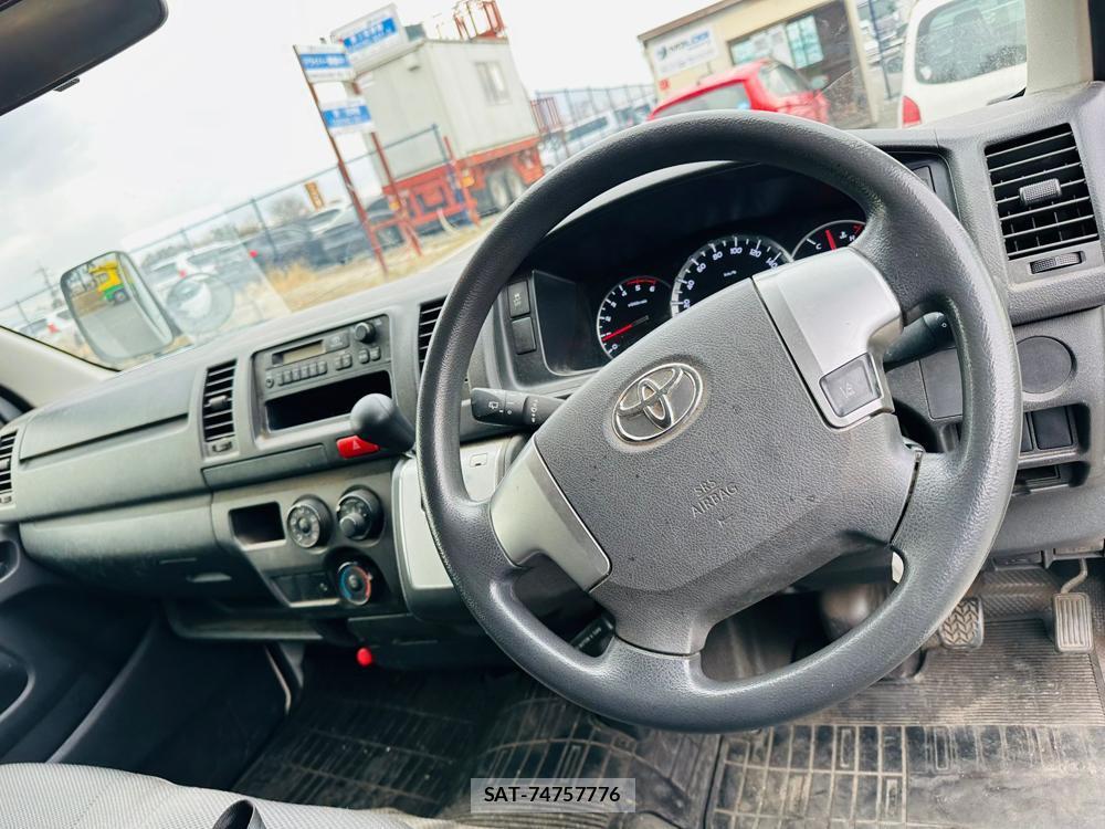 Toyota REGIUSACE VAN 2019 4409304-13