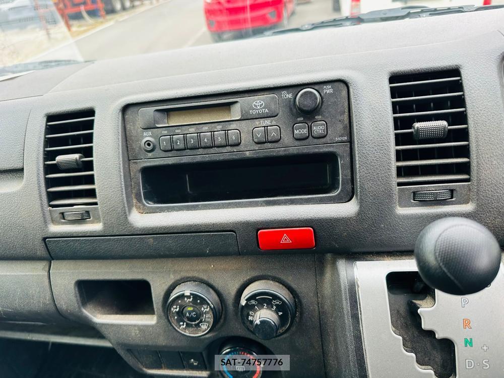 Toyota REGIUSACE VAN 2019 4409304-17
