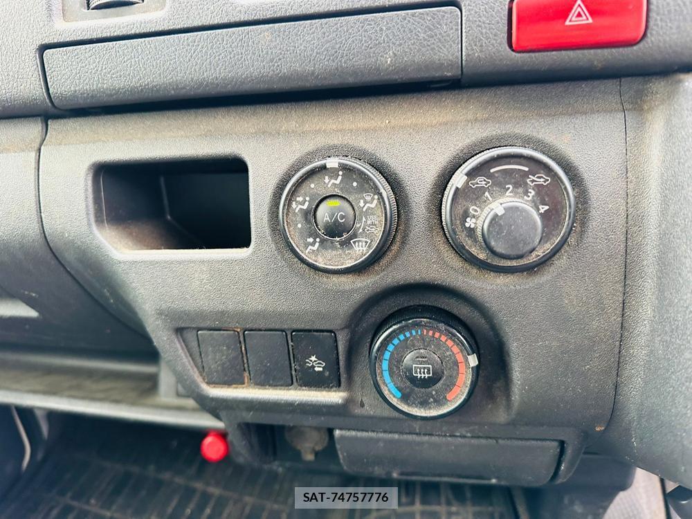 Toyota REGIUSACE VAN 2019 4409304-18