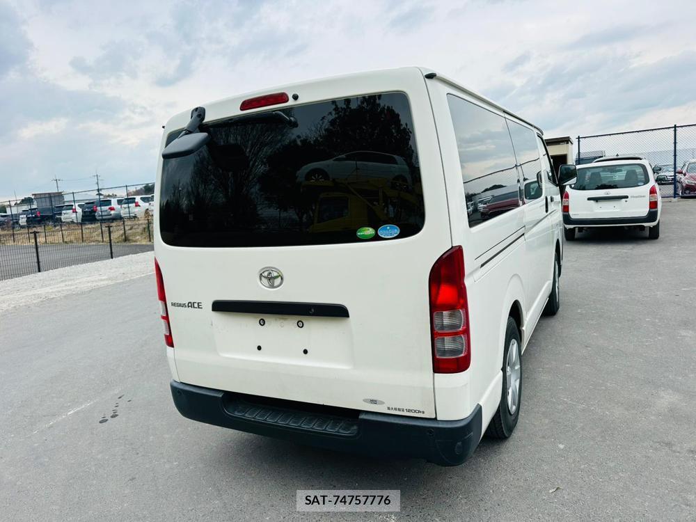 Toyota REGIUSACE VAN 2019 4409304-4