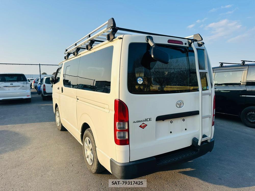 Toyota REGIUSACE VAN 2019 4144746-2